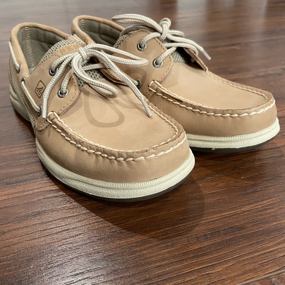 Women’s Like New Sperry’s Size 8